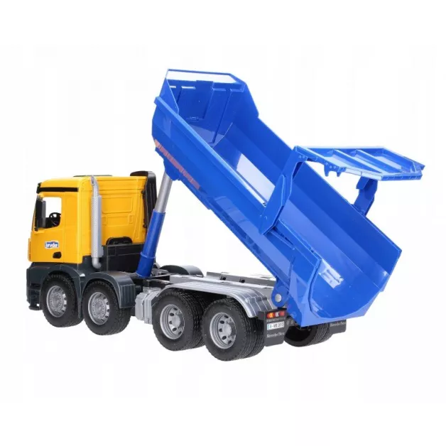 Camion de chantier avec benne basculante jouet Bruder