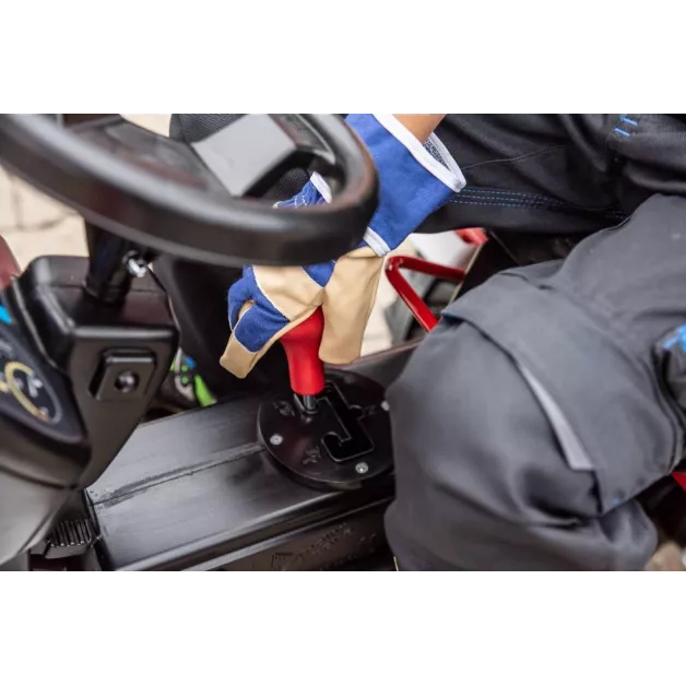 Unimog à pédales pour les enfants des 3 à 8 ans RollY Toys 