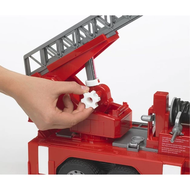 Camion de pompier avec échelle et lance incendie jouet Bruder 02771