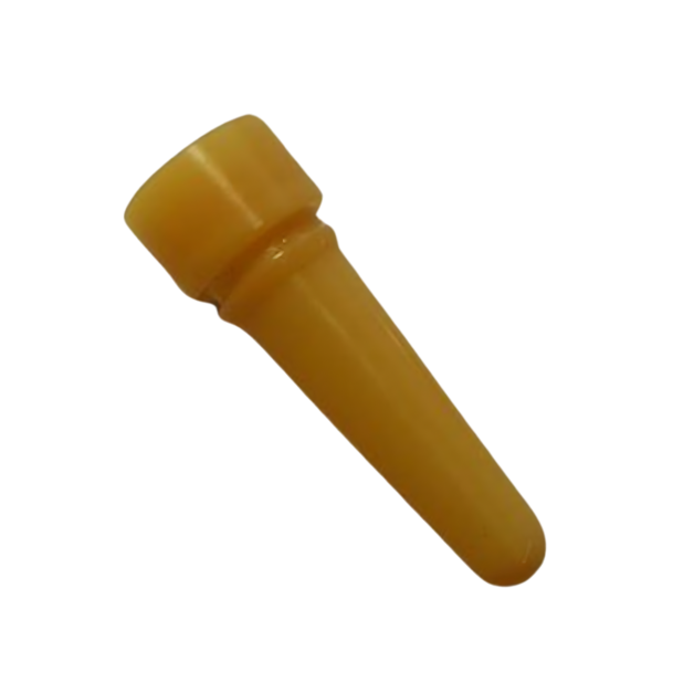 Emmer met meerdere flessen en accessoires Emmer met meerdere flessen en accessoires