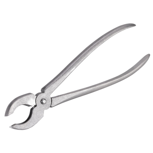 Pliers and rings for pigs