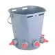 5-teat bucket with a capacity of 8 liters