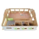 Stal met houten baan schaal 1/24