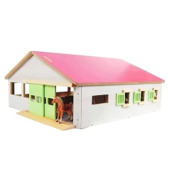 Stable with a wooden track, scale 1/24