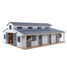 Grande écurie en bois avec boxes et paddock