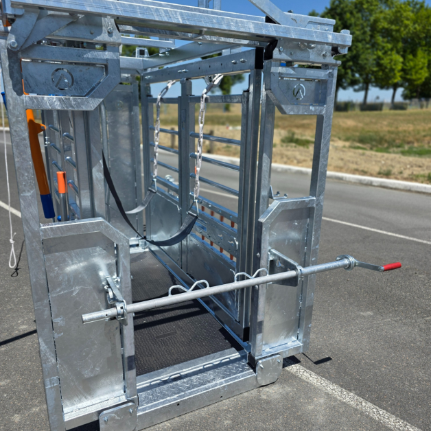 Andrieu MASTER CARE restraint cage