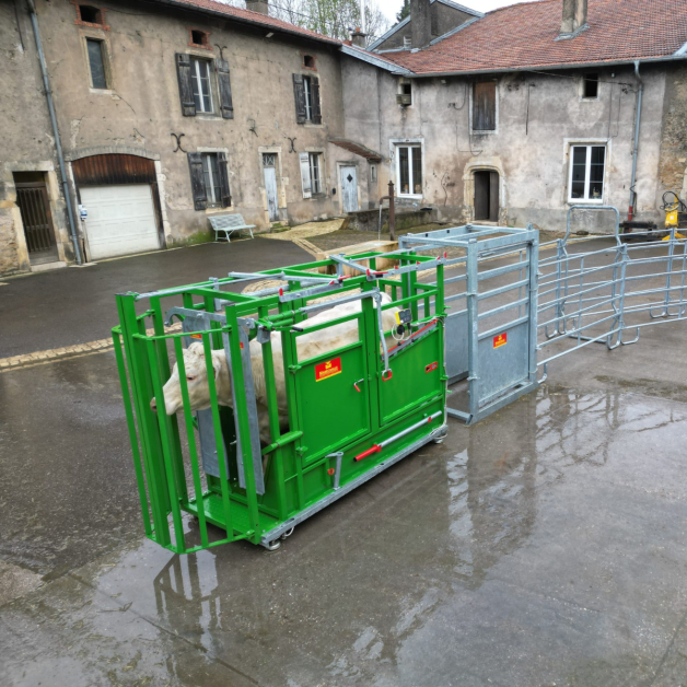 Cage de contention Marechalle PM2400 peinte