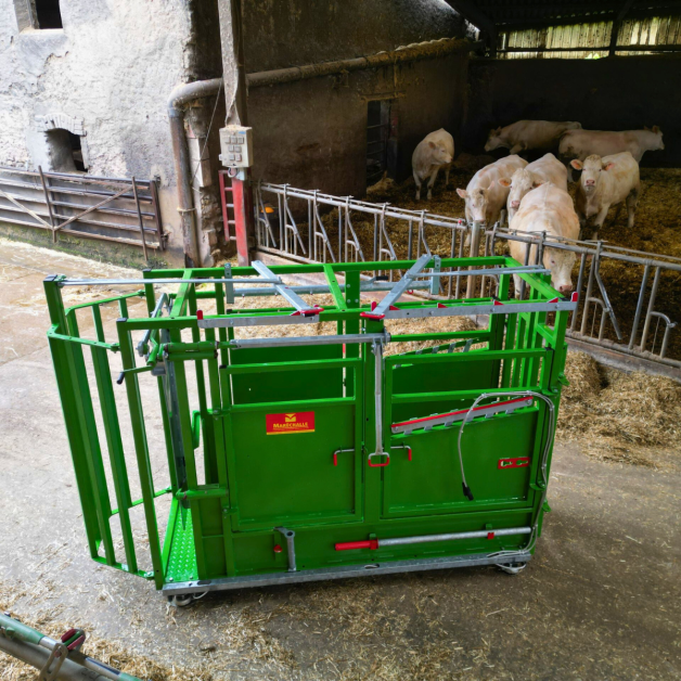 Cage de contention Marechalle PM2400 peinte