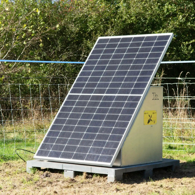 Gallagher solar station for electric fence