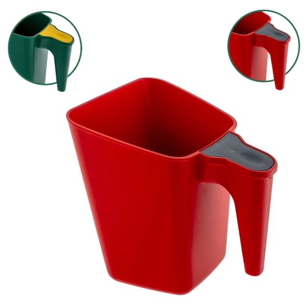 2-liter feed scoop