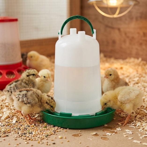Abreuvoir poussins Olba 1,5 litres vert – Fermeture à baïonnette