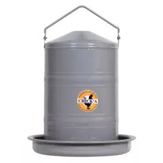 Drinkbak van metaal in grijs geëmailleerd plaatstaal. Drinkbak van metaal in grijs geëmailleerd plaatstaal.