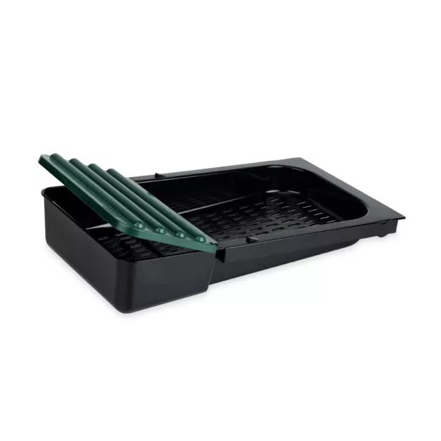 Spare tray for plastic nesting box