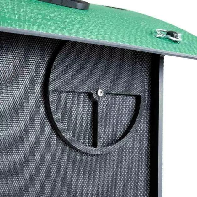 Kippenhok iglo-ecodesign op poten van onverwoestbaar gerecycled plastic