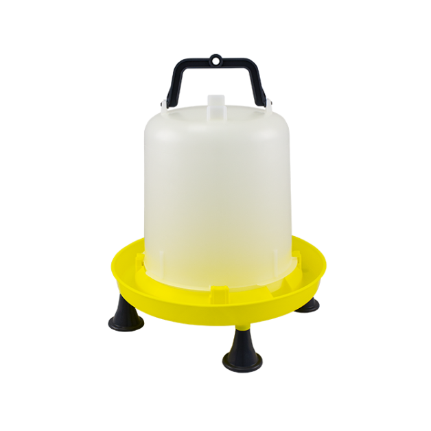 Happy hens pack with feeder and waterer