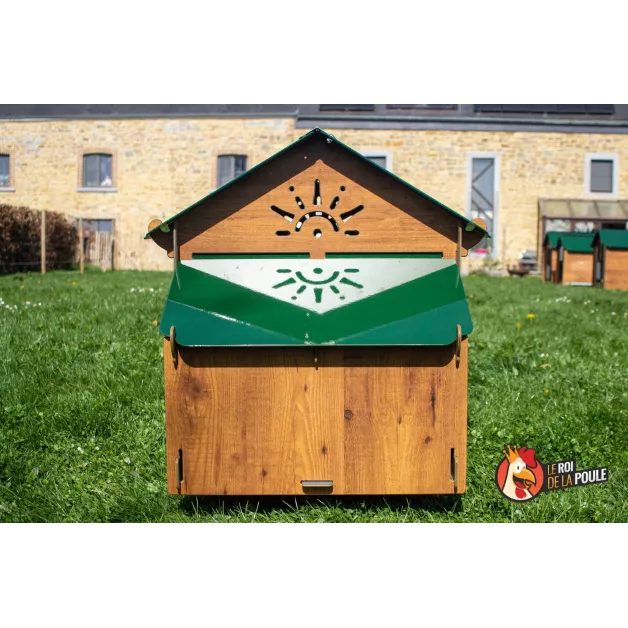 Kippenhok van hoogwaardig HPL, bestand tegen bloedluizen.