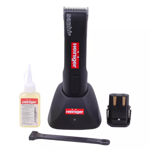 Heiniger Saphir en Saphir Horse tondeuses bij Terwagne-Élevage Heiniger Saphir en Saphir Horse tondeuses bij Terwagne-Élevage