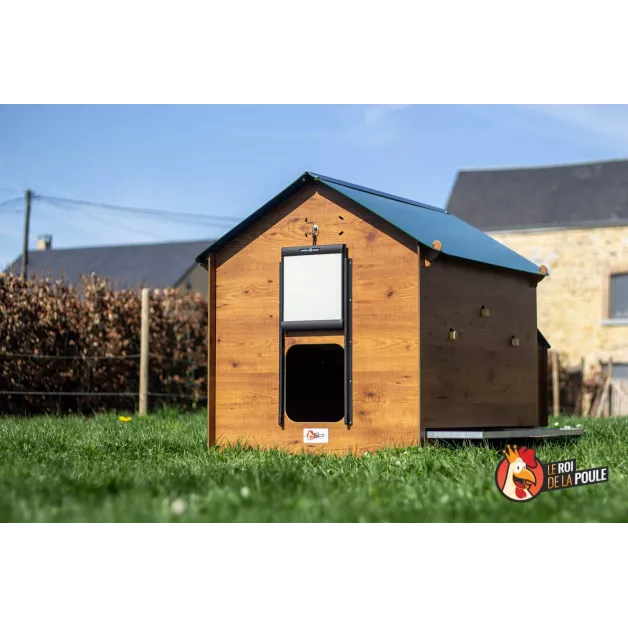 Kippenhok van hoogwaardig HPL, bestand tegen bloedluizen.