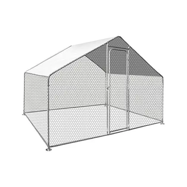 Large enclosure for chickens and other poultry of 12 m²