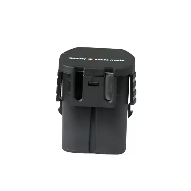 Heiniger Saphir en Saphir Horse tondeuses bij Terwagne-Élevage Heiniger Saphir en Saphir Horse tondeuses bij Terwagne-Élevage