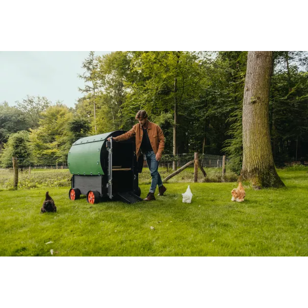 Poulailler iglou-écodesign sur pieds en plastique recyclé impérissable