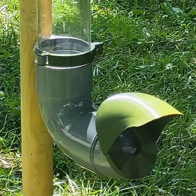 Ongediertebestendige voederbakken voor kippen