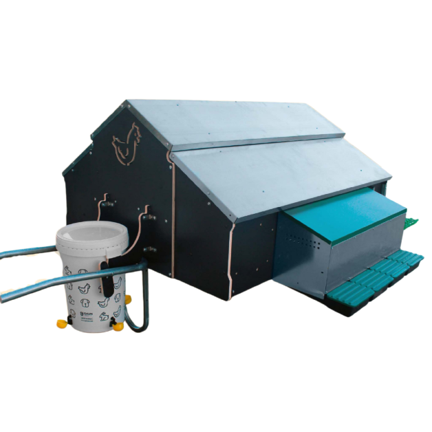 Complete mobile chicken coop for 25 hens