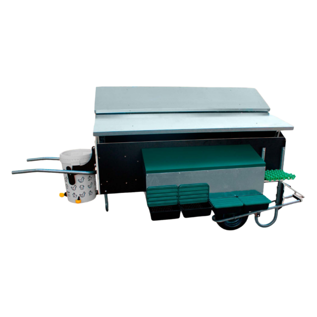 Complete mobile chicken coop for 25 hens