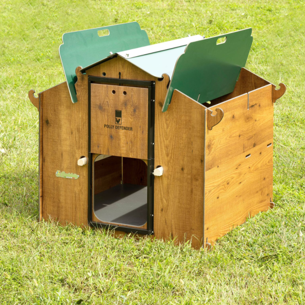 Kippenhok van hoogwaardig HPL, bestand tegen bloedluizen.