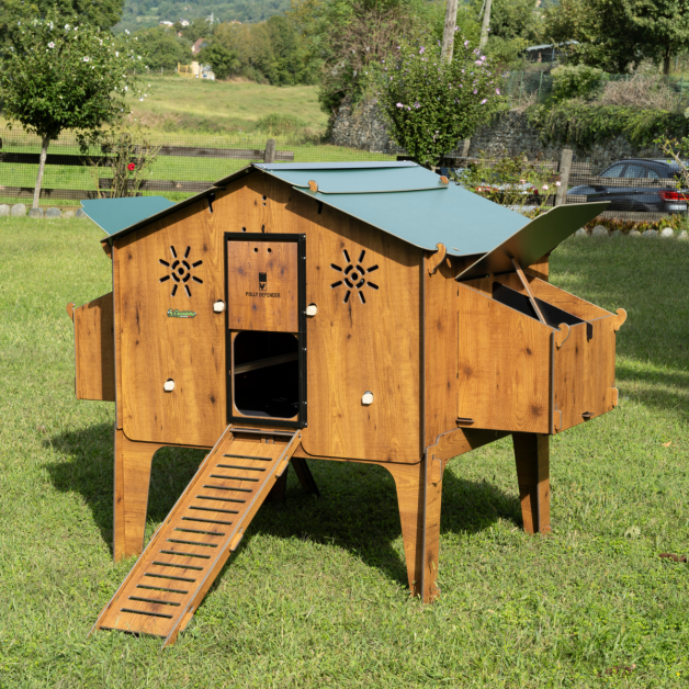 Kippenhok van hoogwaardig HPL, bestand tegen bloedluizen.