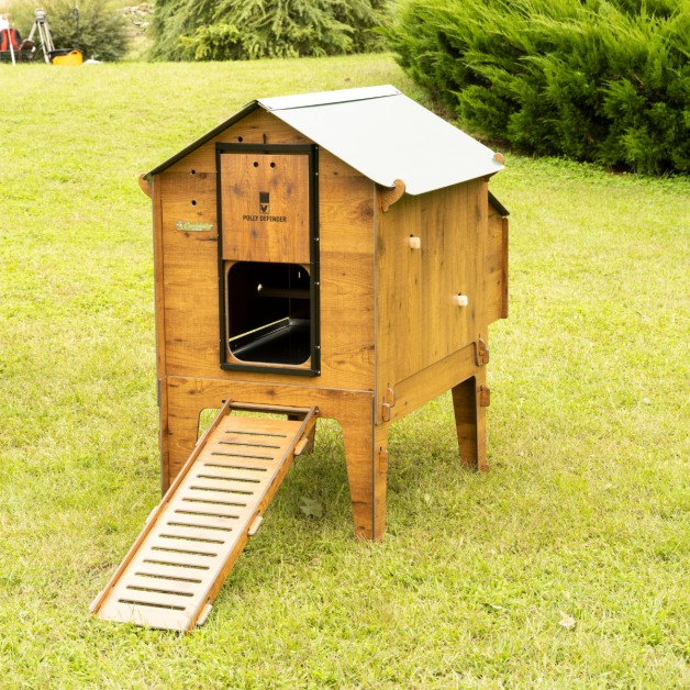 PILOTIS POUR POULAILLER EN HPL AVEC TIROIR PILOTIS POUR POULAILLER EN HPL AVEC TIROIR