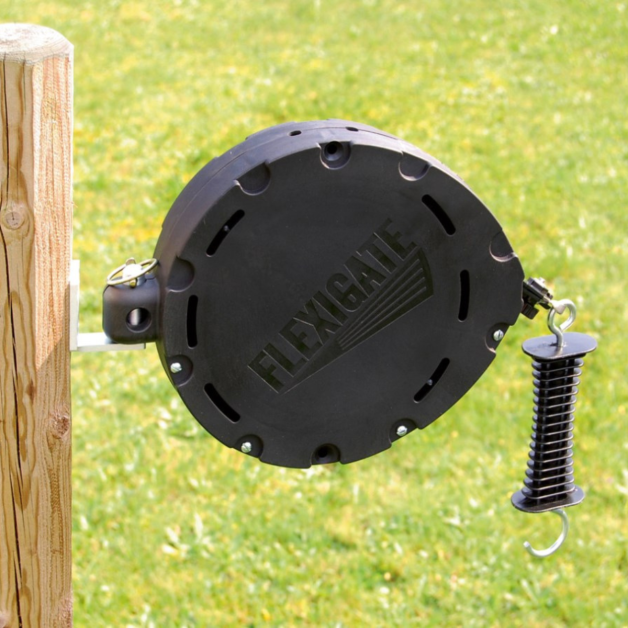 Barrière enrouleur électrifiable