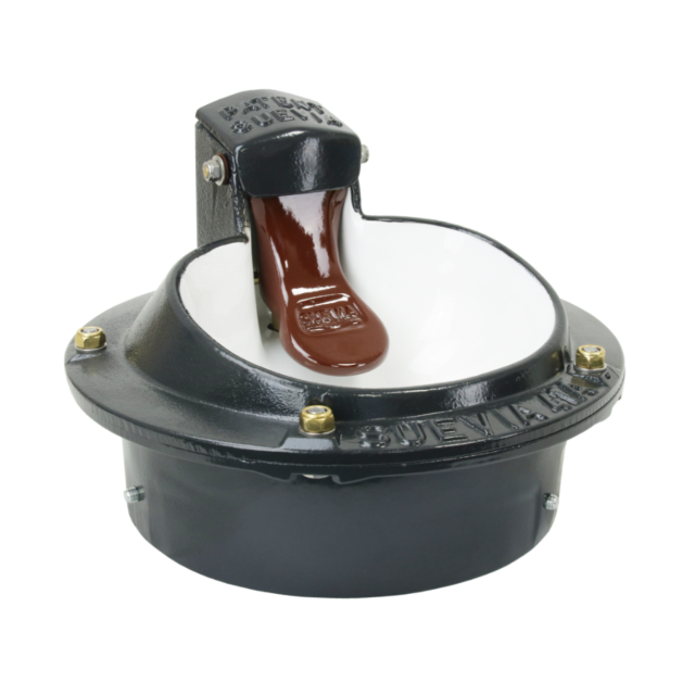 Heated waterer for nozzle