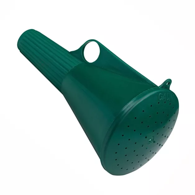 Diatomaceous earth dispenser