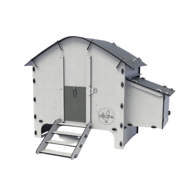 Harmony chicken coop in recycled plastic