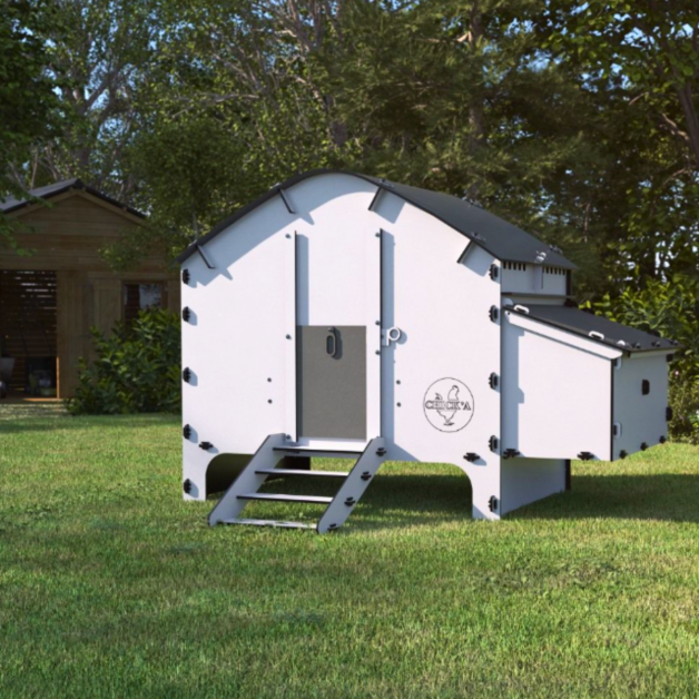 Harmony chicken coop in recycled plastic