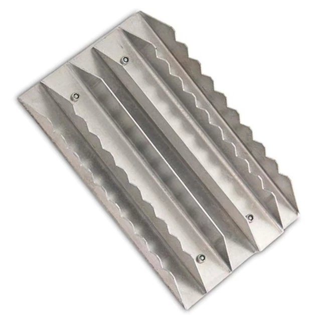 Rectangular curry comb in aluminum Rectangular curry comb in aluminum