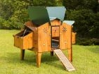 Chicken coops in HPL against red mites